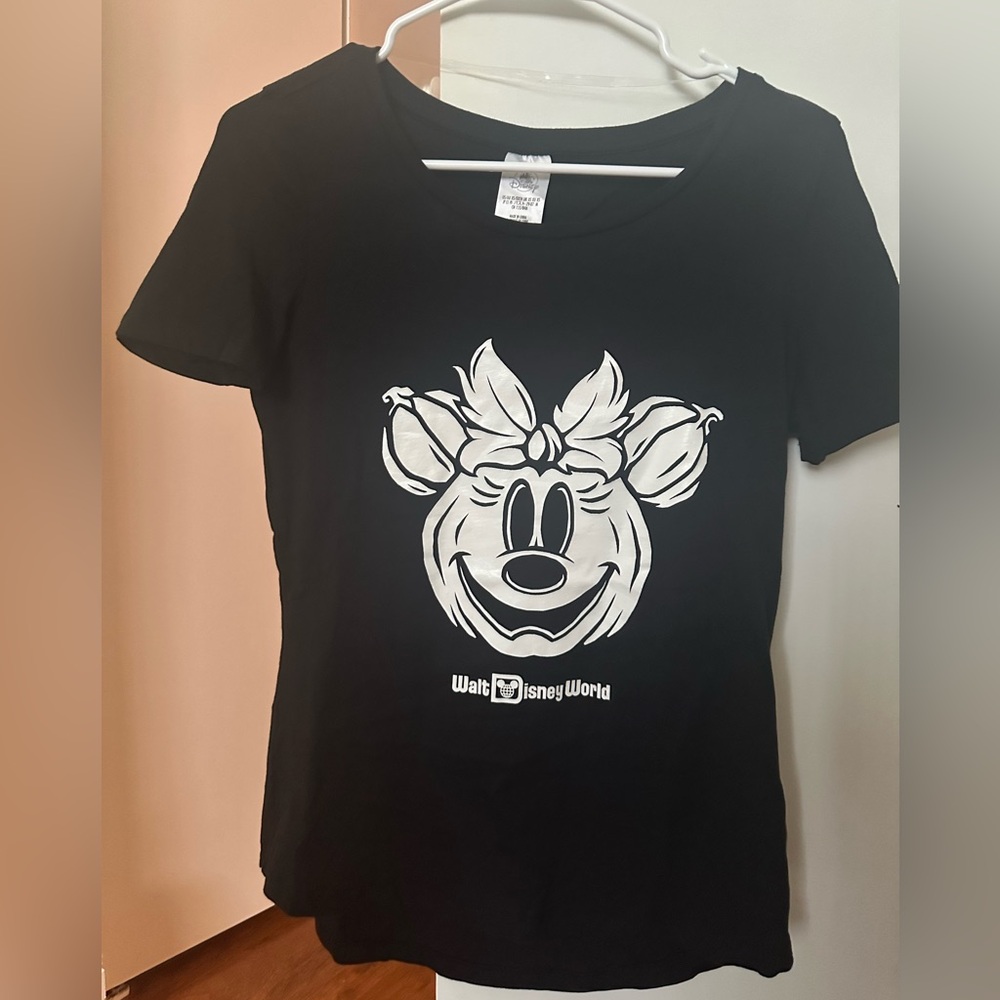 Disney original Pumpkin Minnie tshirt glow in the dark